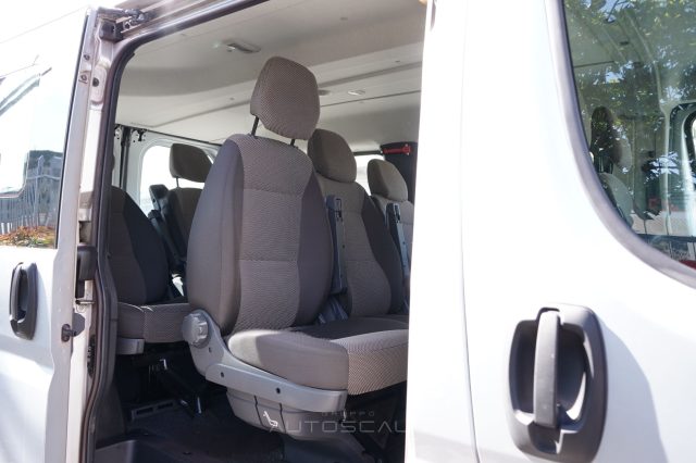 PEUGEOT Boxer usata, con Autoradio digitale