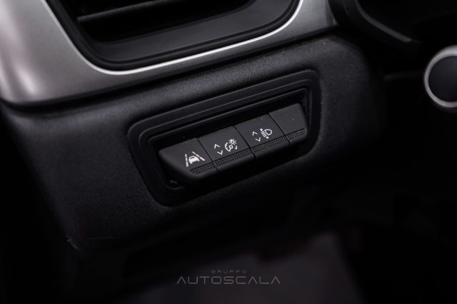 RENAULT Captur usata, con Controllo trazione