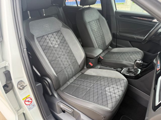 VOLKSWAGEN T-Roc usata 27