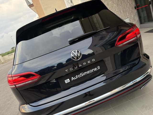 VOLKSWAGEN Touareg usata, con Sensore di luce