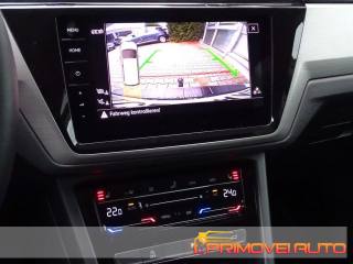 VOLKSWAGEN Touran usata, con Sistema di navigazione