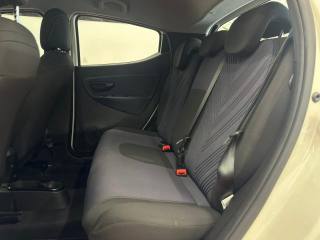 LANCIA Ypsilon usata, con USB