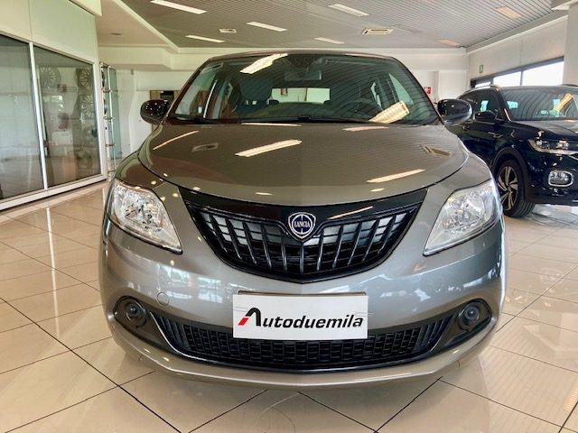 LANCIA Ypsilon usata, con Airbag
