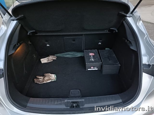 INFINITI Q30 usata, con Servosterzo