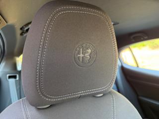 ALFA ROMEO Stelvio usata, con Sedile posteriore sdoppiato