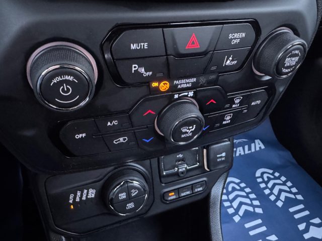 JEEP Renegade usata, con Sedile posteriore sdoppiato