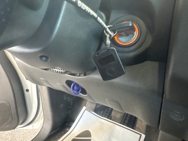 NISSAN Navara usata 28