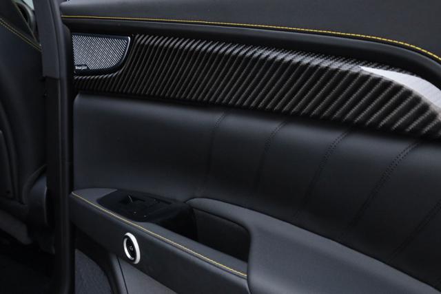 MASERATI Grecale usata, con Volante in pelle