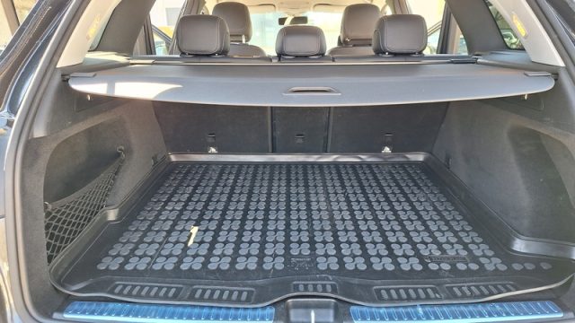 MERCEDES-BENZ GLC 200 usata, con Controllo automatico clima