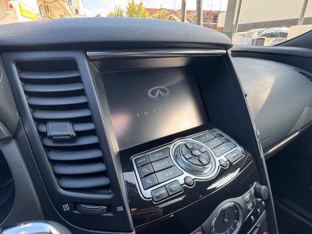 INFINITI QX70 usata, con Controllo automatico clima