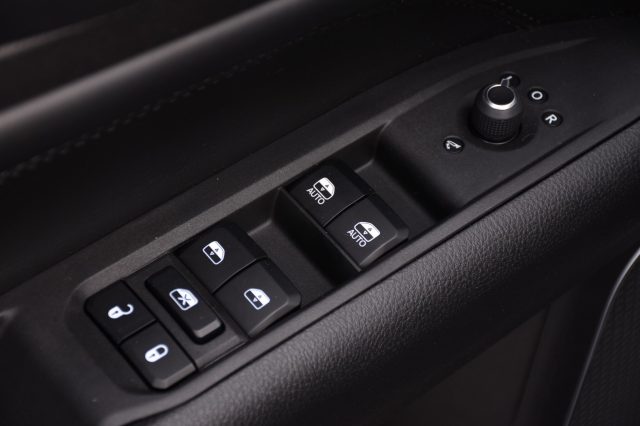 JEEP Compass usata, con Interni in pelle