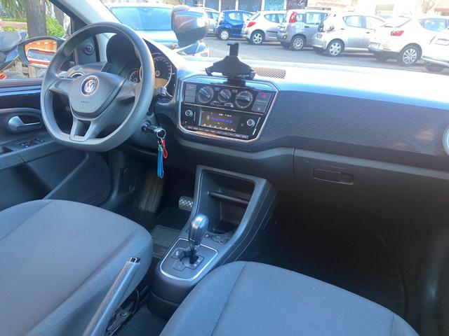 VOLKSWAGEN up! usata, con ESP
