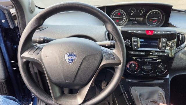 LANCIA Ypsilon usata, con Airbag testa