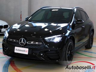 MERCEDES-BENZ GLA 180 usata, con Park Distance Control