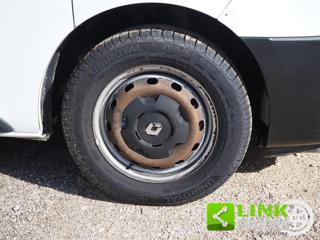 RENAULT Trafic usata 26