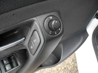 VOLKSWAGEN Polo usata, con Hill holder