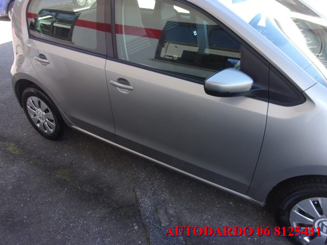 VOLKSWAGEN up! usata, con Autoradio