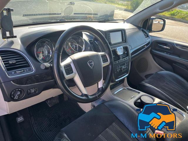 LANCIA Voyager usata, con Controllo trazione