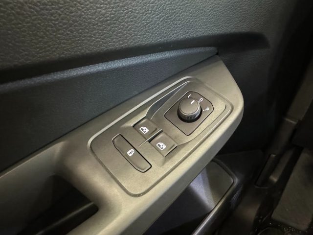 VOLKSWAGEN Caddy usata 32