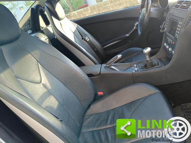 MERCEDES-BENZ SLK 200 usata, con Apple CarPlay