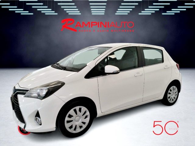 TOYOTA Yaris usata 11