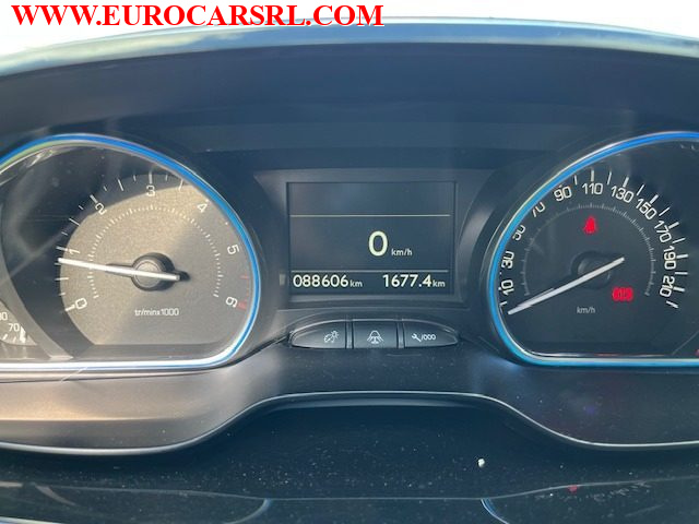 PEUGEOT 2008 usata, con ESP