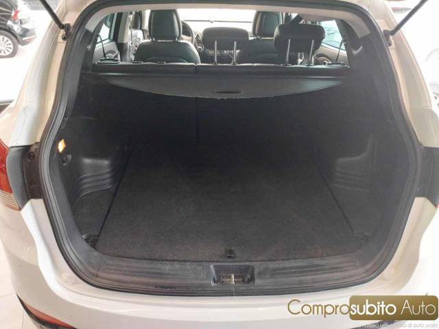 HYUNDAI iX35 usata, con Sedile posteriore sdoppiato