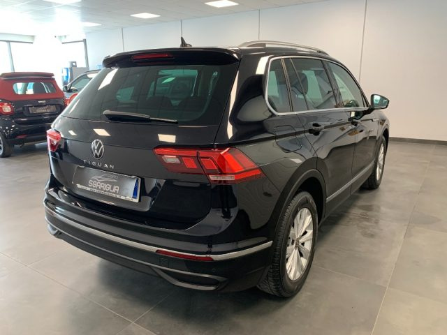 VOLKSWAGEN Tiguan usata, con MP3