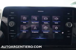 VOLKSWAGEN T-Roc usata, con Touch screen