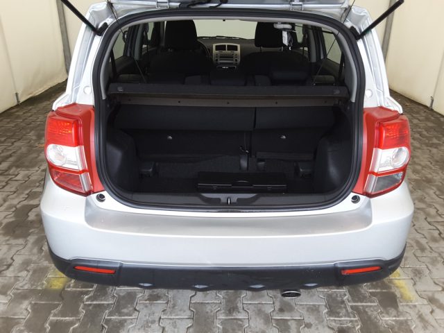 TOYOTA Urban Cruiser usata, con Lettore CD