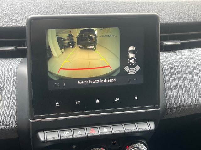 RENAULT Clio usata, con USB