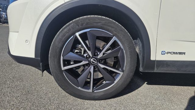 NISSAN Qashqai usata, con Volante in pelle