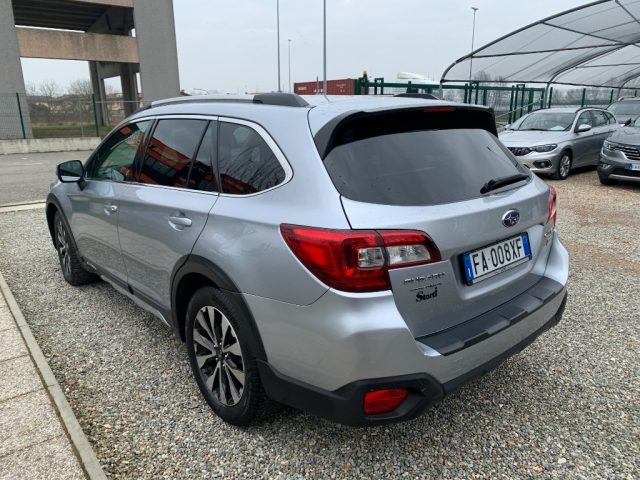 SUBARU OUTBACK usata, con Boardcomputer