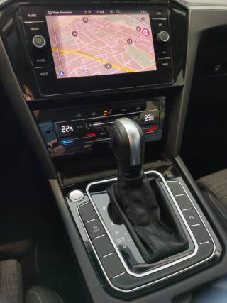 VOLKSWAGEN Passat Variant usata, con Boardcomputer