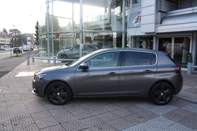 PEUGEOT 308 usata, con Airbag