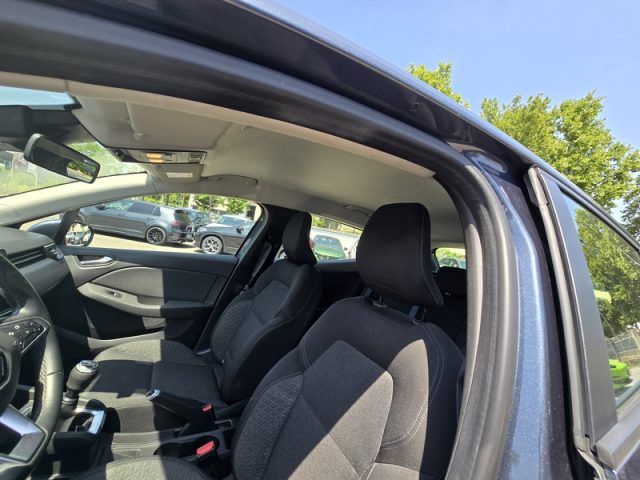 RENAULT Clio usata, con Autoradio