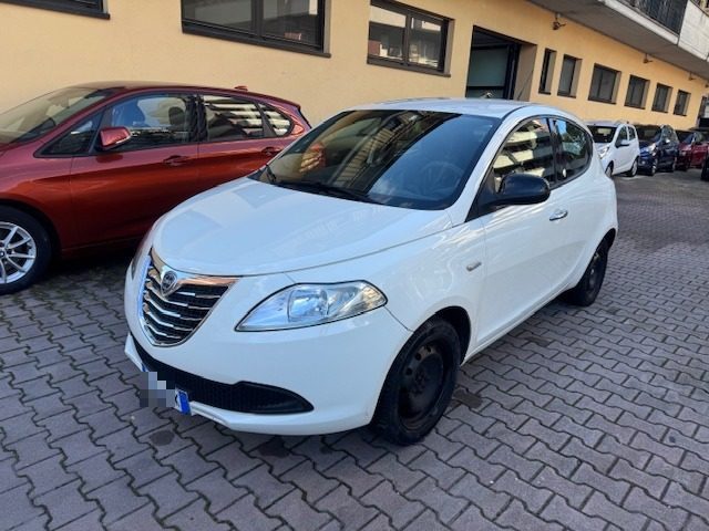 LANCIA Ypsilon usata, con ABS