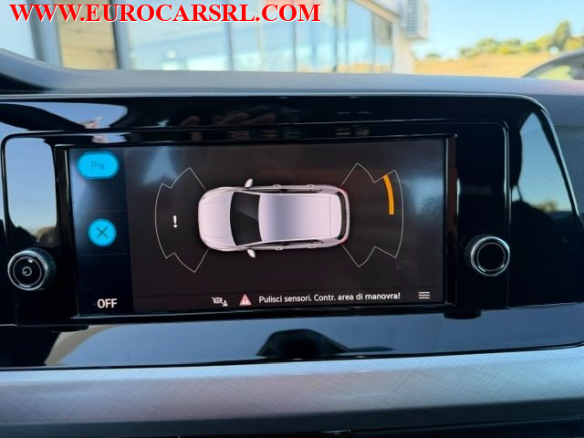 VOLKSWAGEN Golf usata, con Touch screen