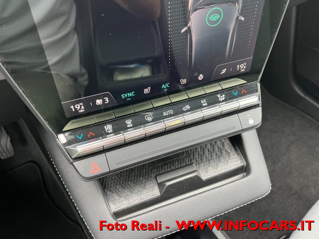 RENAULT Megane usata, con Touch screen