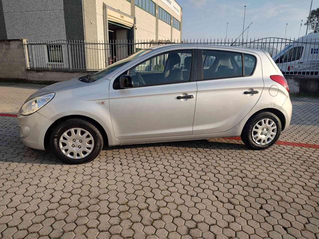 HYUNDAI i20 usata, con Airbag