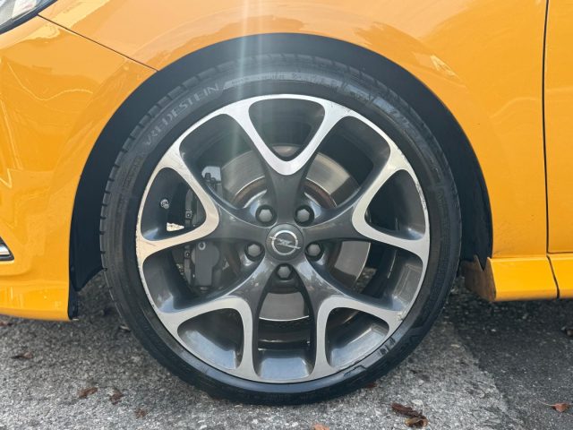 OPEL Corsa usata, con Boardcomputer