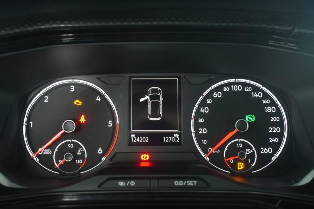 VOLKSWAGEN T-Cross usata 12