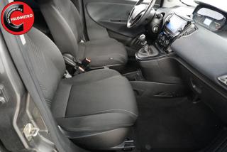 LANCIA Ypsilon usata, con Park Distance Control