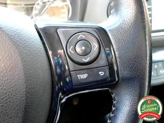 TOYOTA Yaris usata, con Touch screen