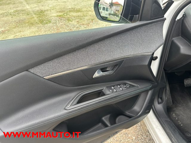PEUGEOT 3008 usata, con Fendinebbia