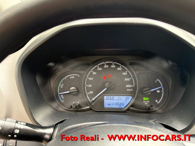TOYOTA Yaris usata, con Bluetooth