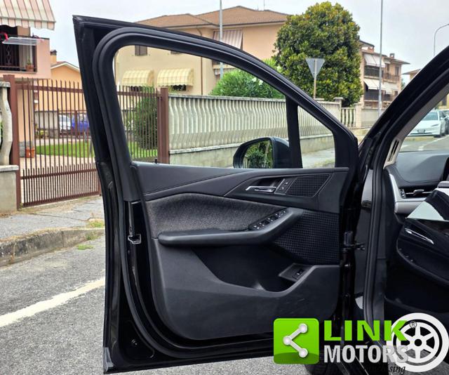BMW 225 usata, con USB