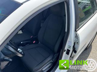 KIA Rio usata, con Sedile posteriore sdoppiato
