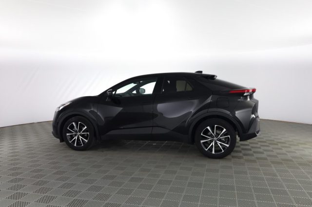 TOYOTA C-HR usata 5
