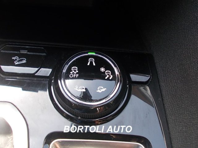 PEUGEOT 3008 usata, con Controllo elettronico della corsia